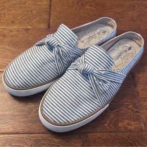 Margaritaville Women 10 Knotted Mule Flat Shoes Slip On Grey/White Stripe NWOT